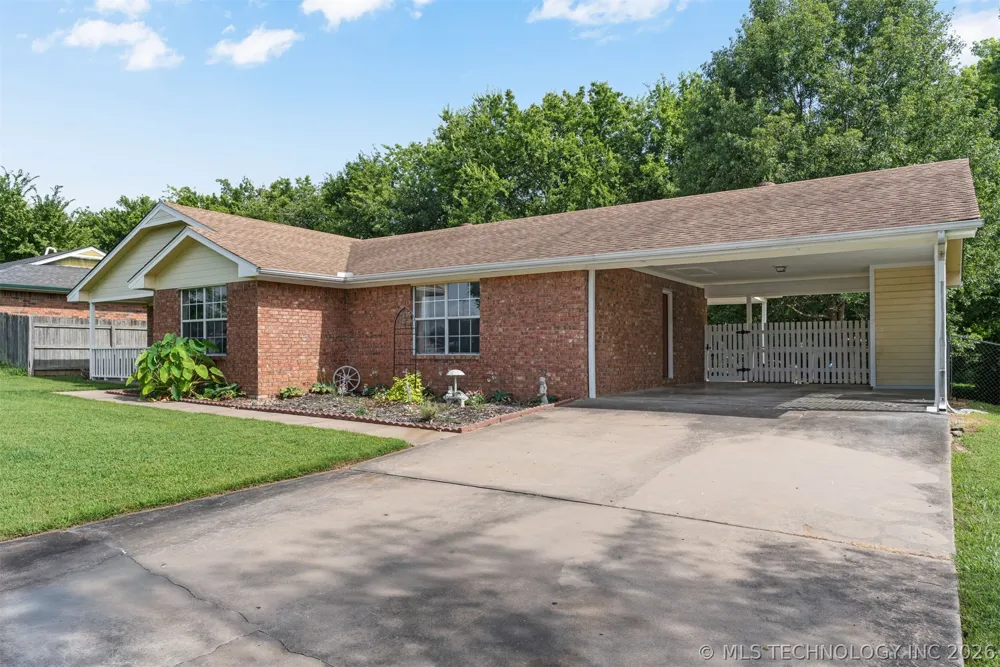503 Straight Street Fort Gibson, OK 74434