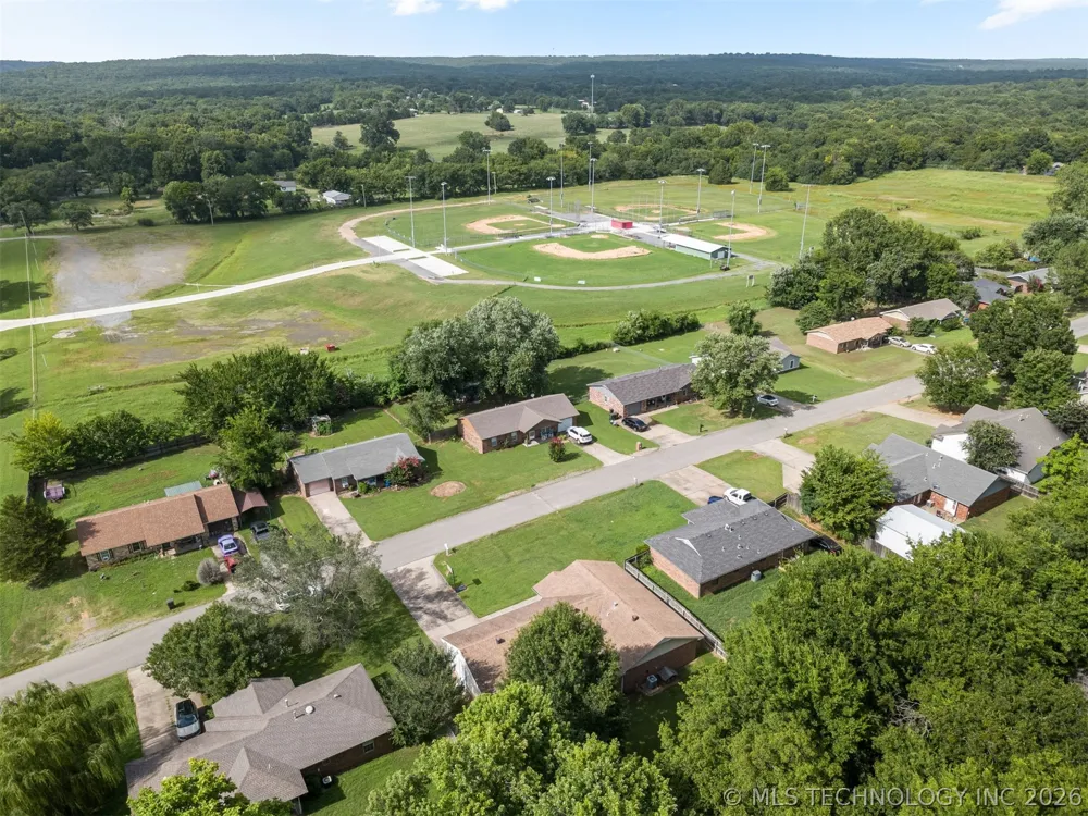 503 Straight Street Fort Gibson, OK 74434