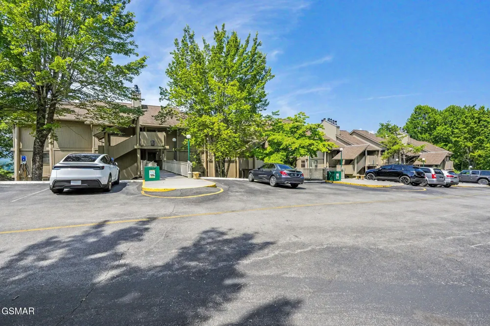 3710 Weber Road #104E Gatlinburg, TN 37738