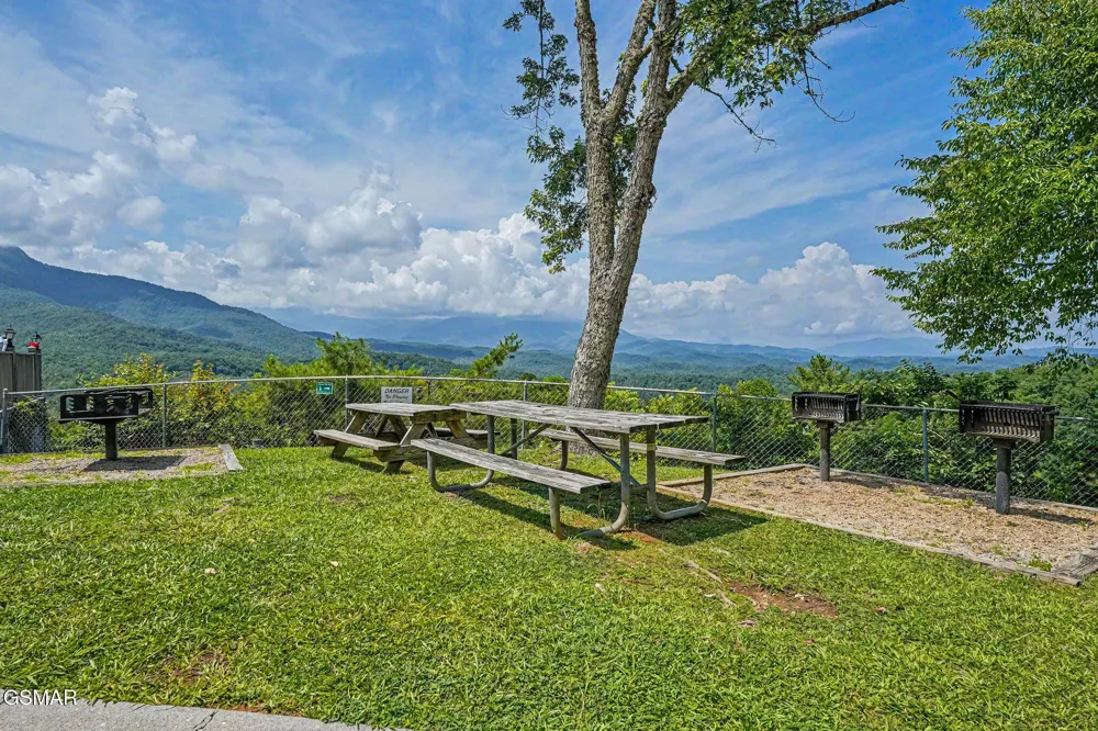 3710 Weber Road #104E Gatlinburg, TN 37738