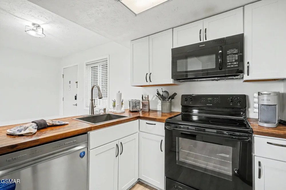 3710 Weber Road #104E Gatlinburg, TN 37738