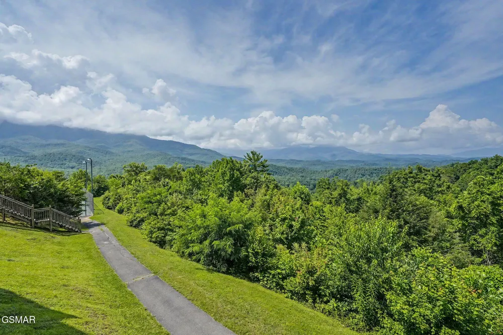 3710 Weber Road #104E Gatlinburg, TN 37738