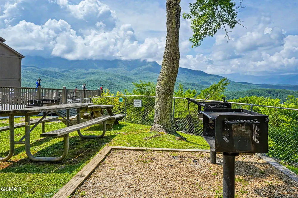 3710 Weber Road #104C Gatlinburg, TN 37738