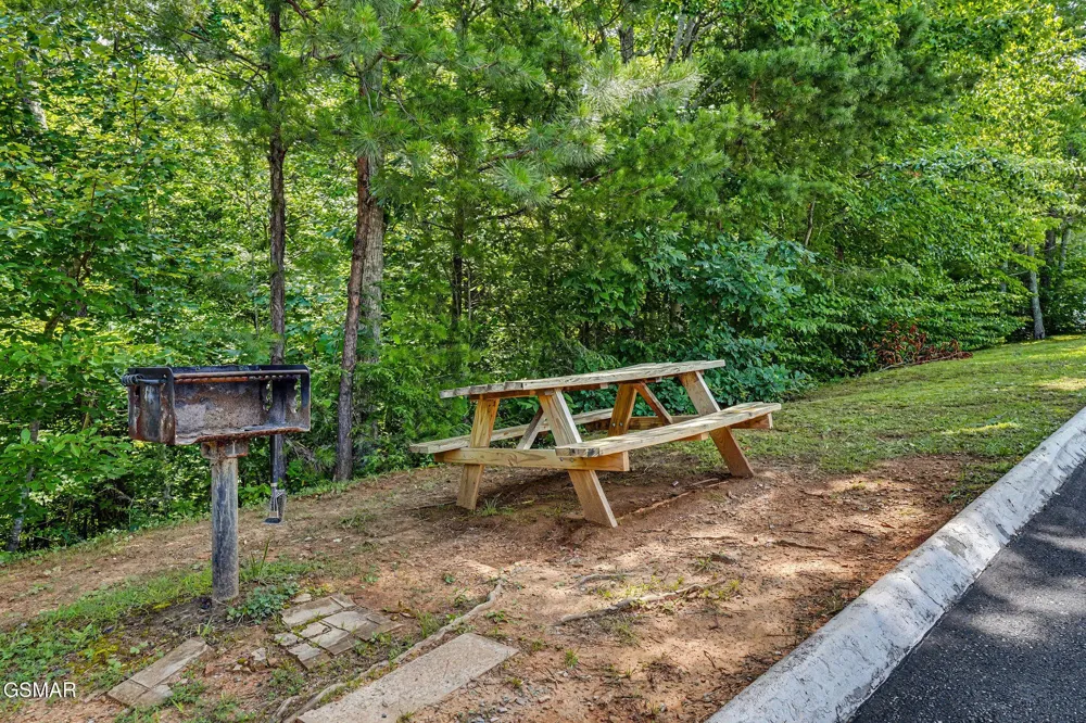 3710 Weber Road #104C Gatlinburg, TN 37738