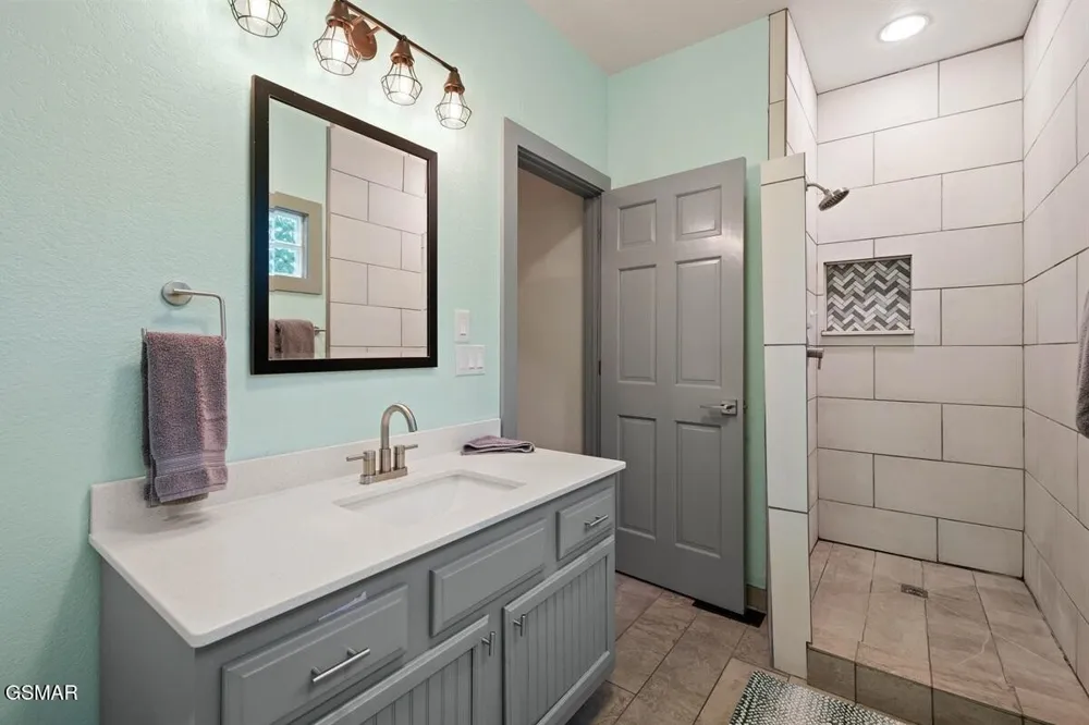 438 Laurel Road Townsend, TN 37882