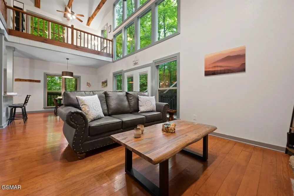 438 Laurel Road Townsend, TN 37882