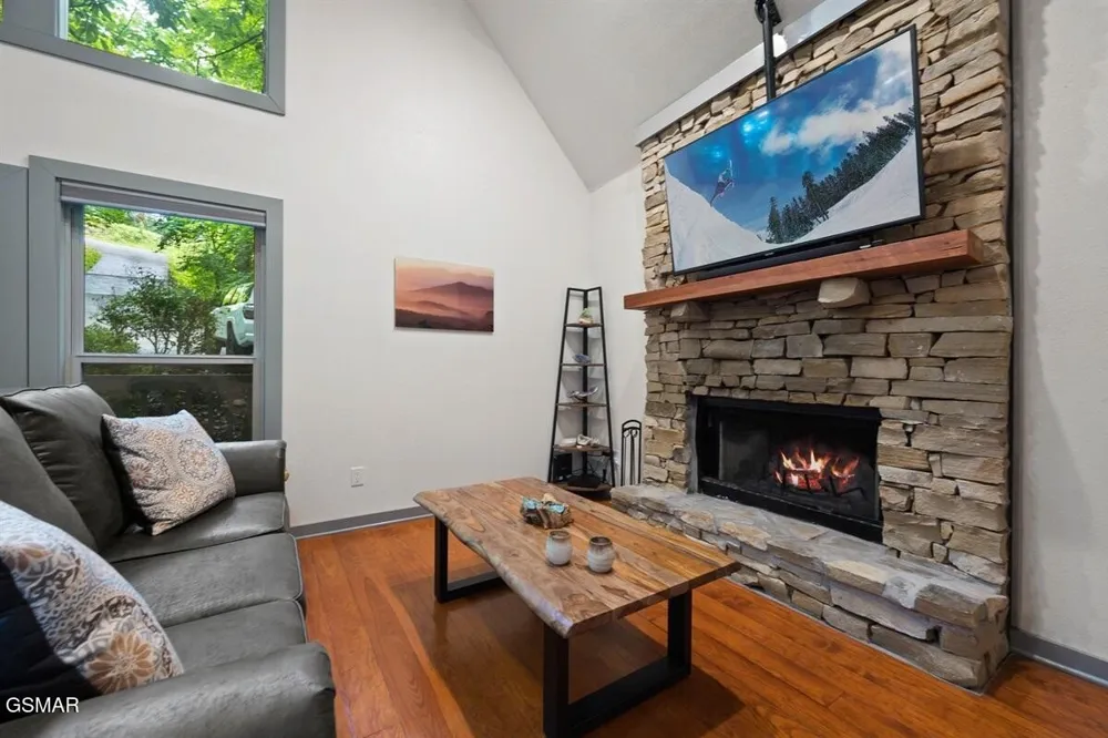 438 Laurel Road Townsend, TN 37882