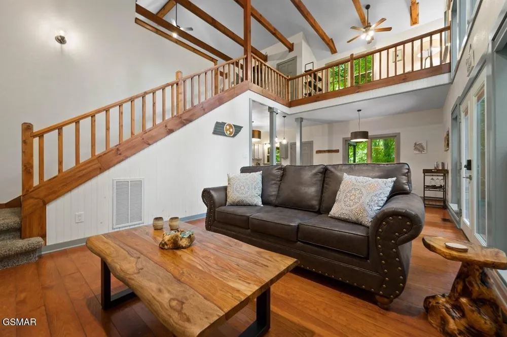 438 Laurel Road Townsend, TN 37882