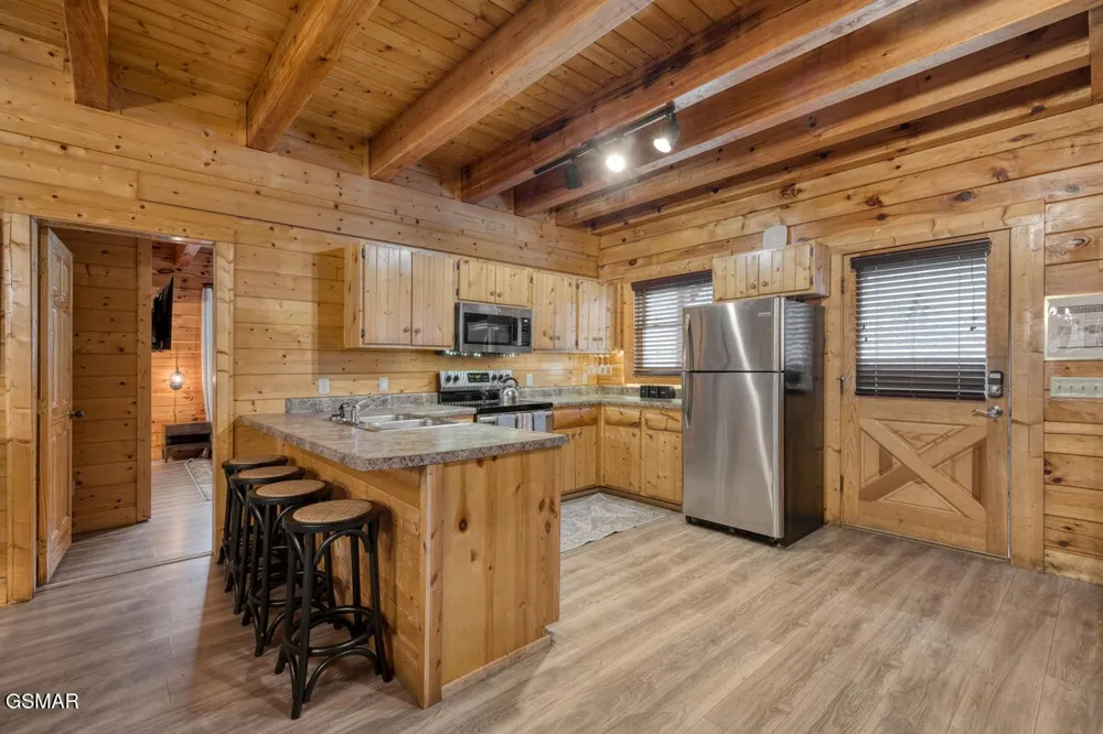 307 Caney Creek Road Pigeon Forge, TN 37863