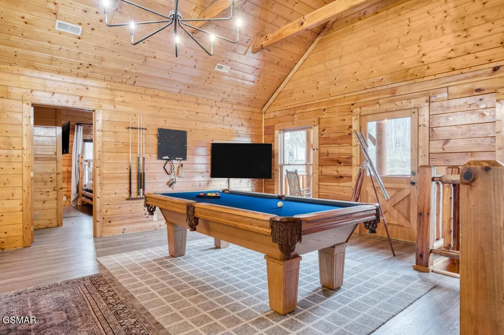 307 Caney Creek Road Pigeon Forge, TN 37863