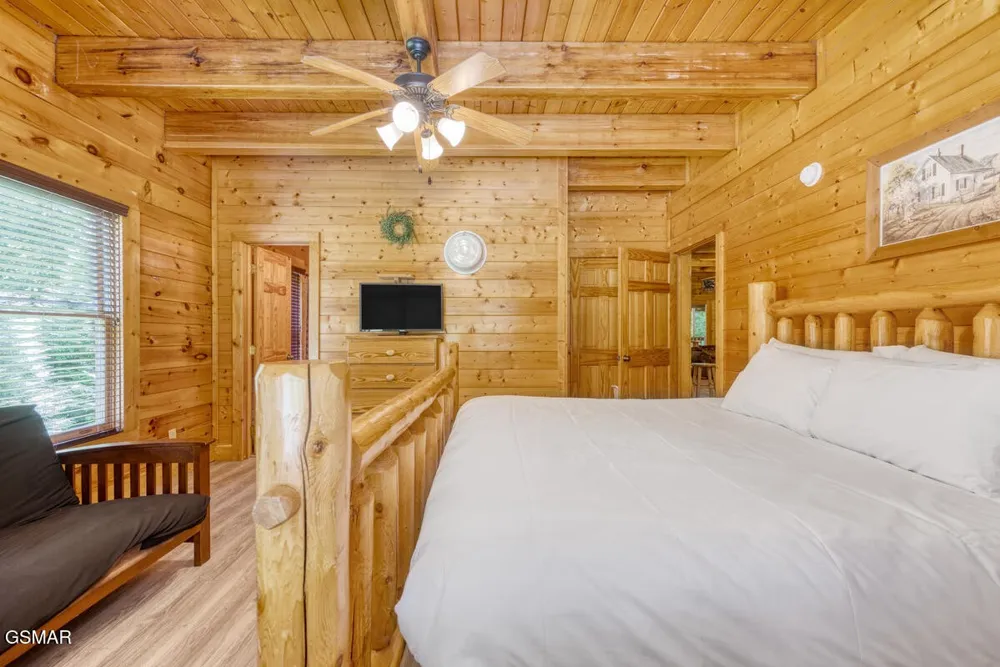 307 Caney Creek Road Pigeon Forge, TN 37863