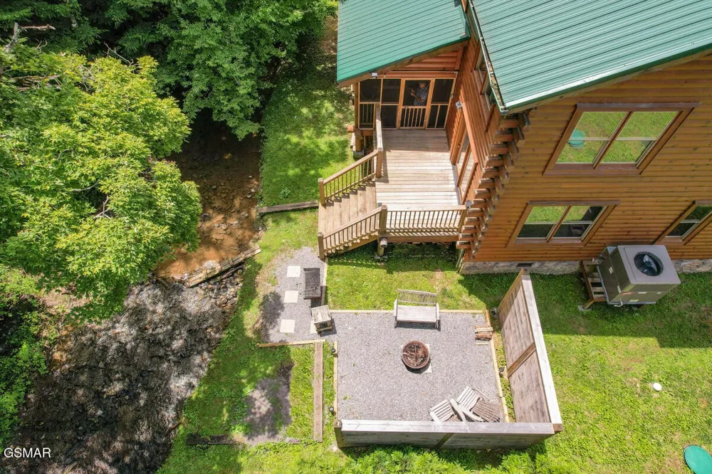 307 Caney Creek Road Pigeon Forge, TN 37863