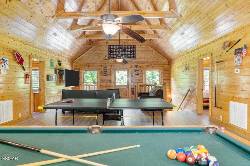 307 Caney Creek Road Pigeon Forge, TN 37863