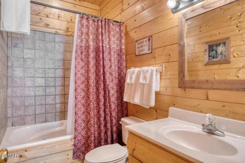 307 Caney Creek Road Pigeon Forge, TN 37863