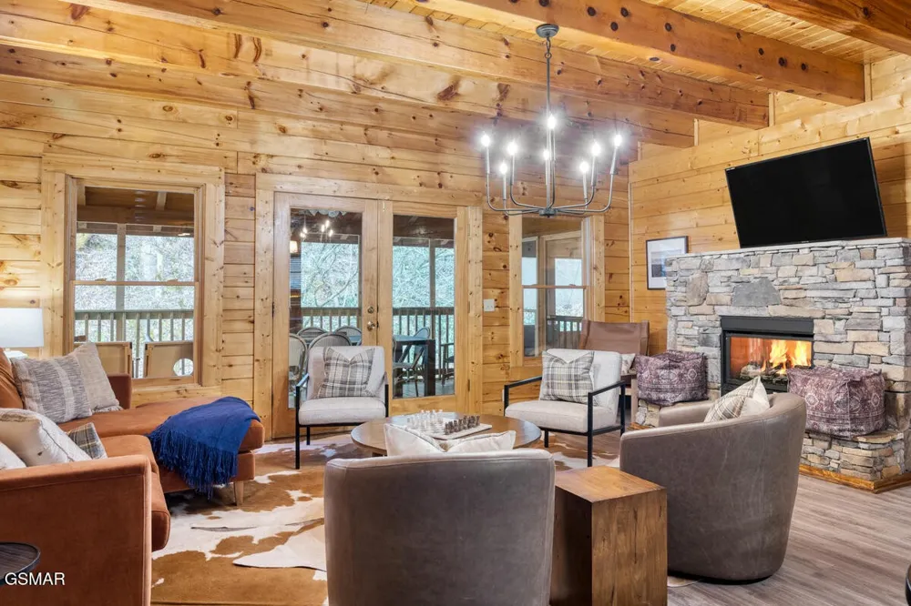 307 Caney Creek Road Pigeon Forge, TN 37863