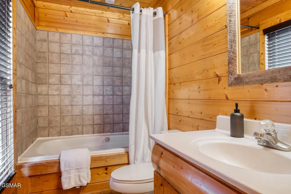 307 Caney Creek Road Pigeon Forge, TN 37863