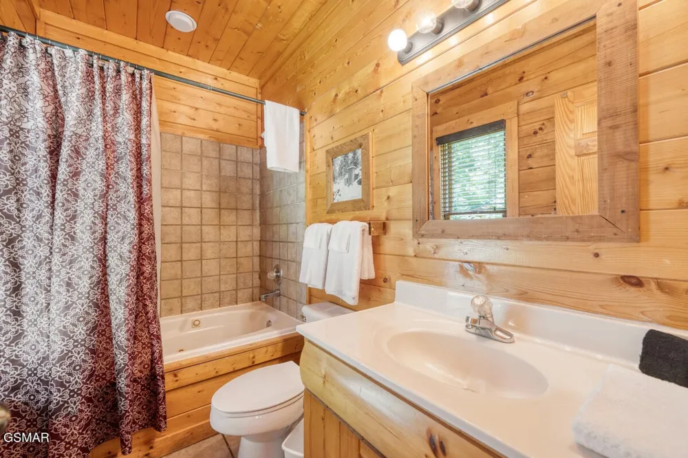 307 Caney Creek Road Pigeon Forge, TN 37863