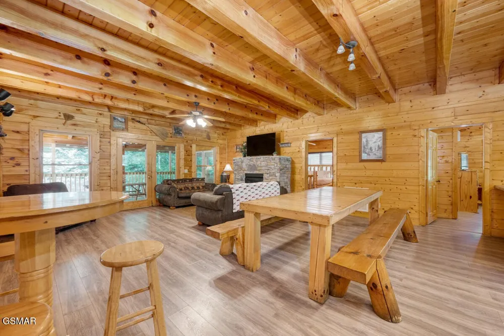 307 Caney Creek Road Pigeon Forge, TN 37863