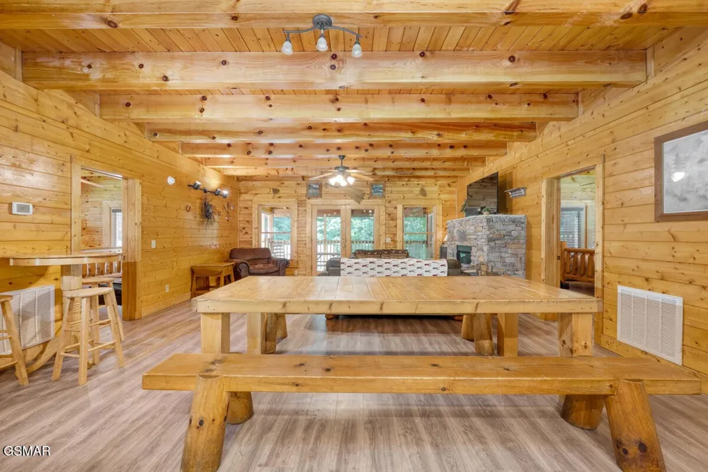 307 Caney Creek Road Pigeon Forge, TN 37863