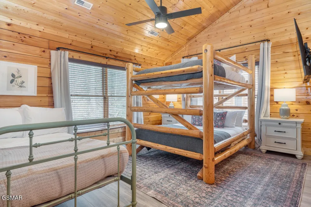 307 Caney Creek Road Pigeon Forge, TN 37863