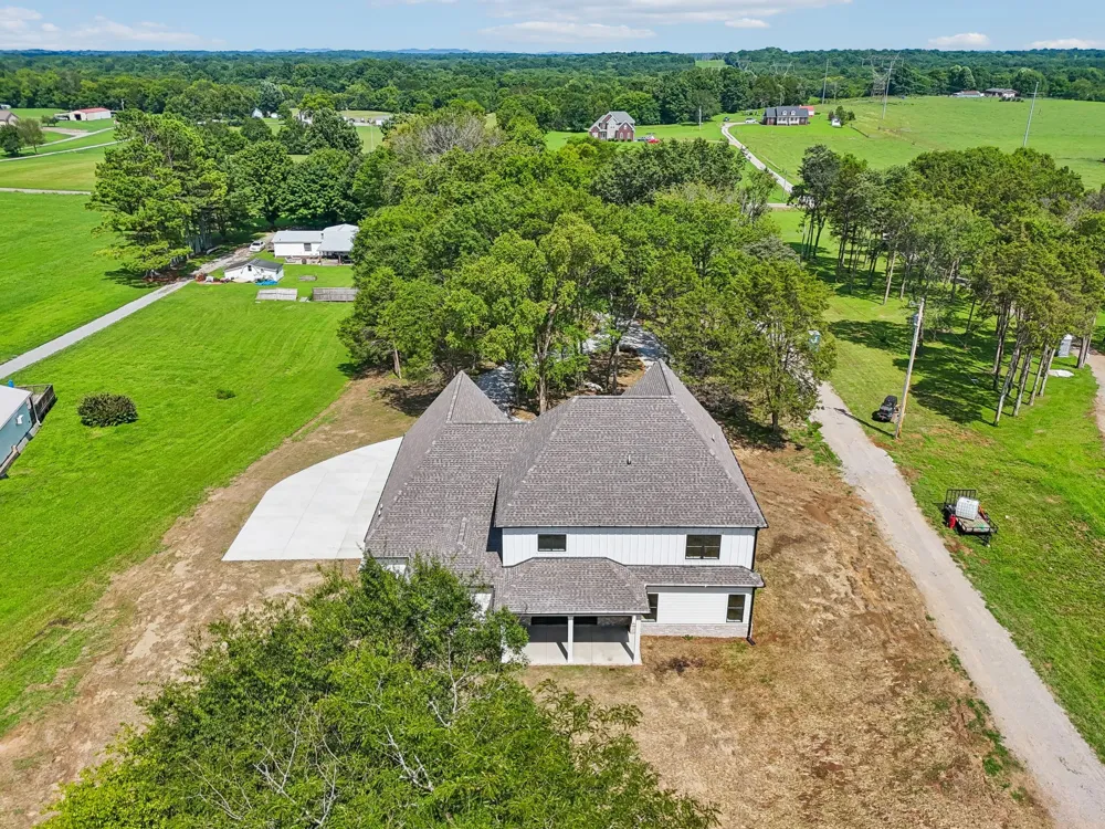 3390 Mealer Rd Chapel Hill, TN 37034