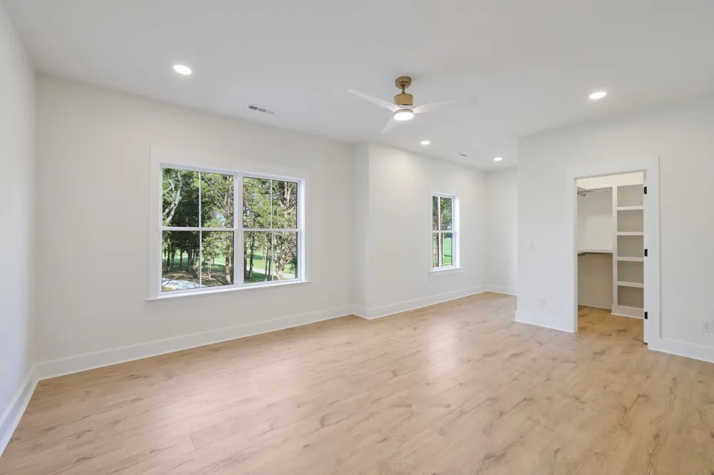 3390 Mealer Rd Chapel Hill, TN 37034
