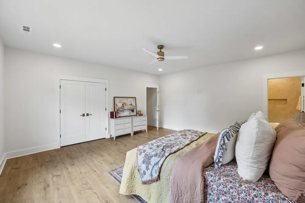 3390 Mealer Rd Chapel Hill, TN 37034