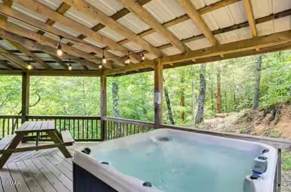 460 Boat Gunnel Road Townsend, TN 37882