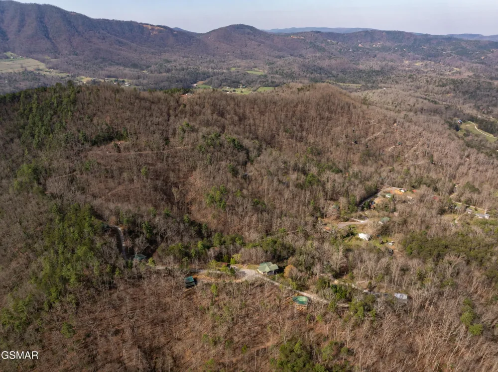 460 Boat Gunnel Road Townsend, TN 37882