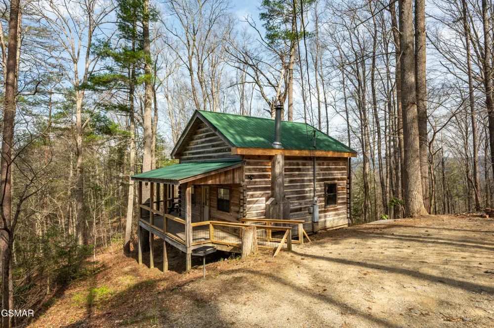 460 Boat Gunnel Road Townsend, TN 37882