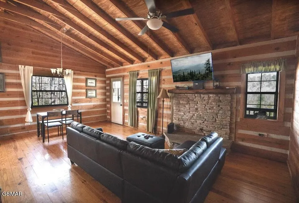 460 Boat Gunnel Road Townsend, TN 37882