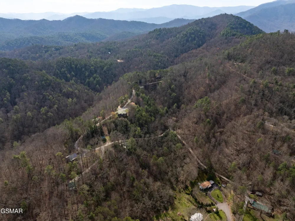460 Boat Gunnel Road Townsend, TN 37882