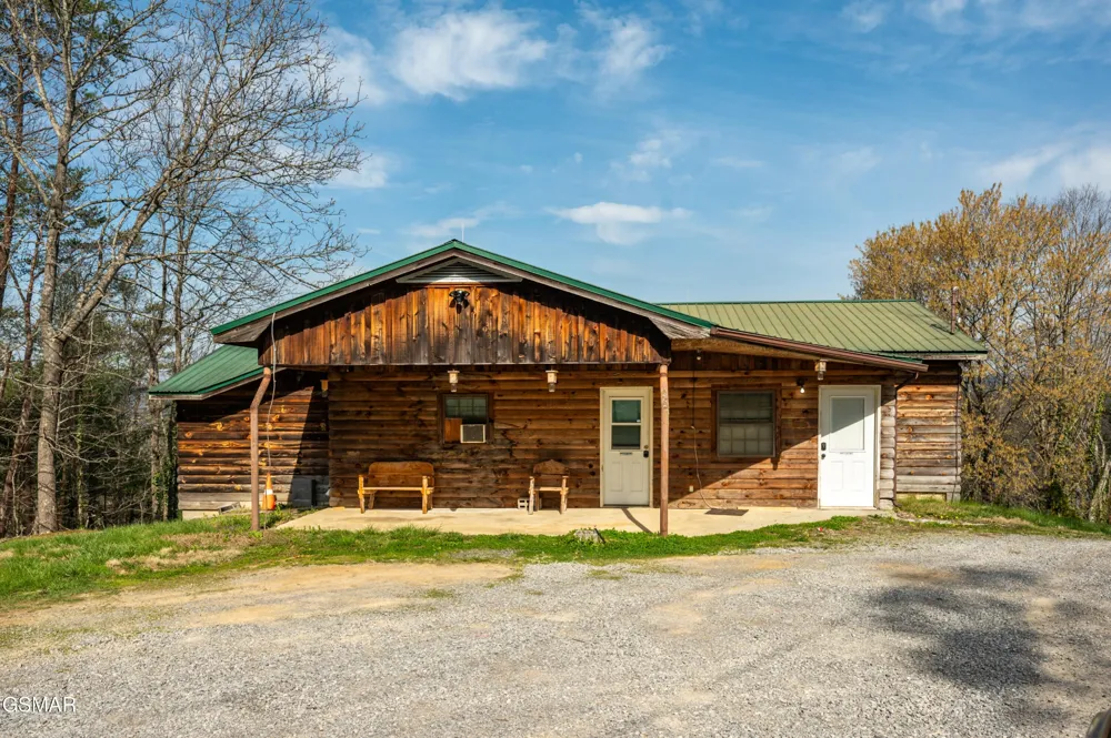 460 Boat Gunnel Road Townsend, TN 37882