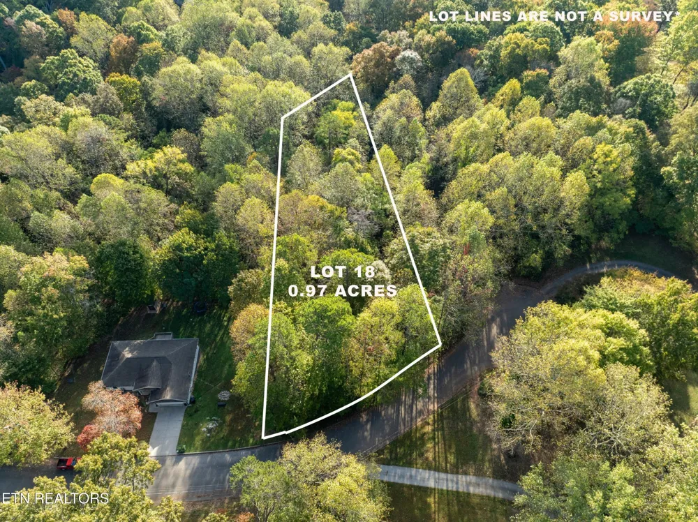 18 Revere Ave Clinton, TN 37716