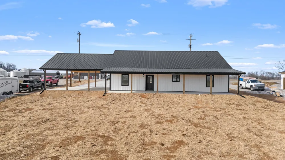 6245 McMinnville Hwy Smithville, TN 37166