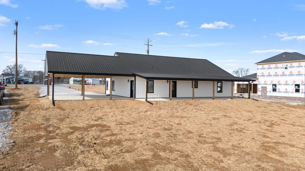6245 McMinnville Hwy Smithville, TN 37166
