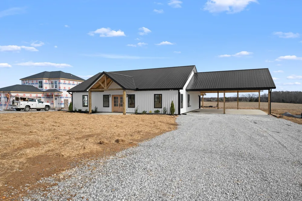 6245 McMinnville Hwy Smithville, TN 37166