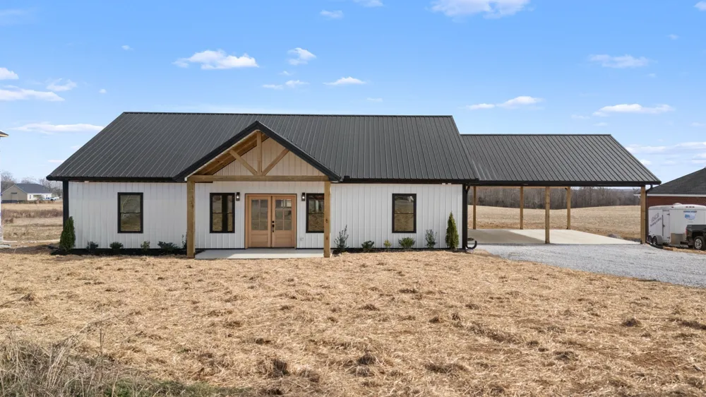 6245 McMinnville Hwy Smithville, TN 37166