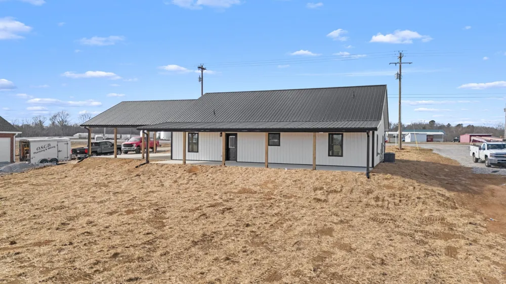 6245 McMinnville Hwy Smithville, TN 37166