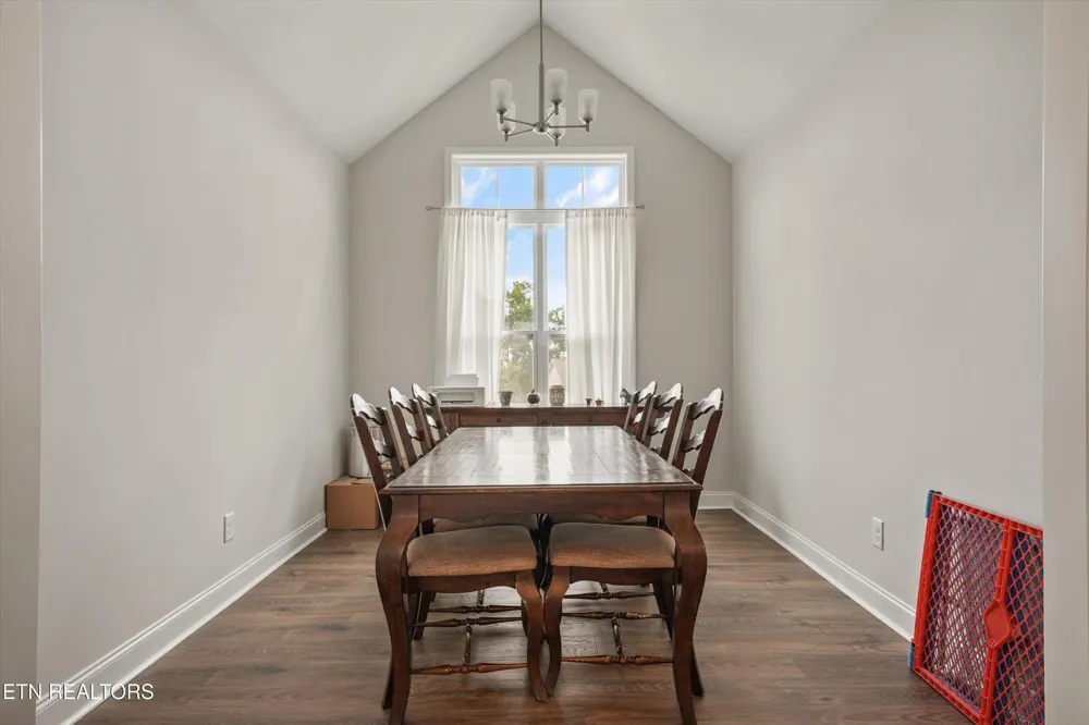 8121 Chapel Hill Lane Knoxville, TN 37938