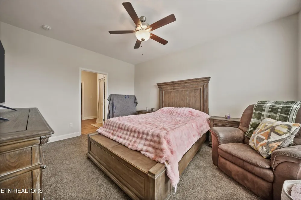 8121 Chapel Hill Lane Knoxville, TN 37938