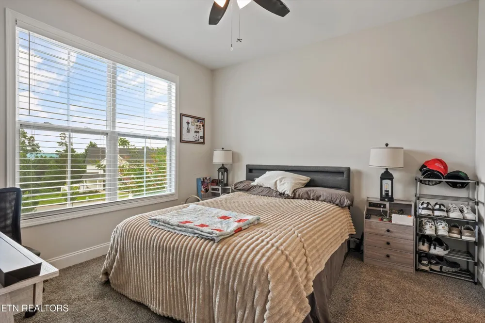 8121 Chapel Hill Lane Knoxville, TN 37938