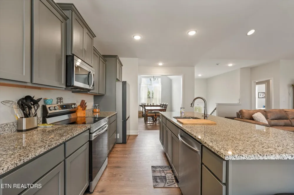 8121 Chapel Hill Lane Knoxville, TN 37938