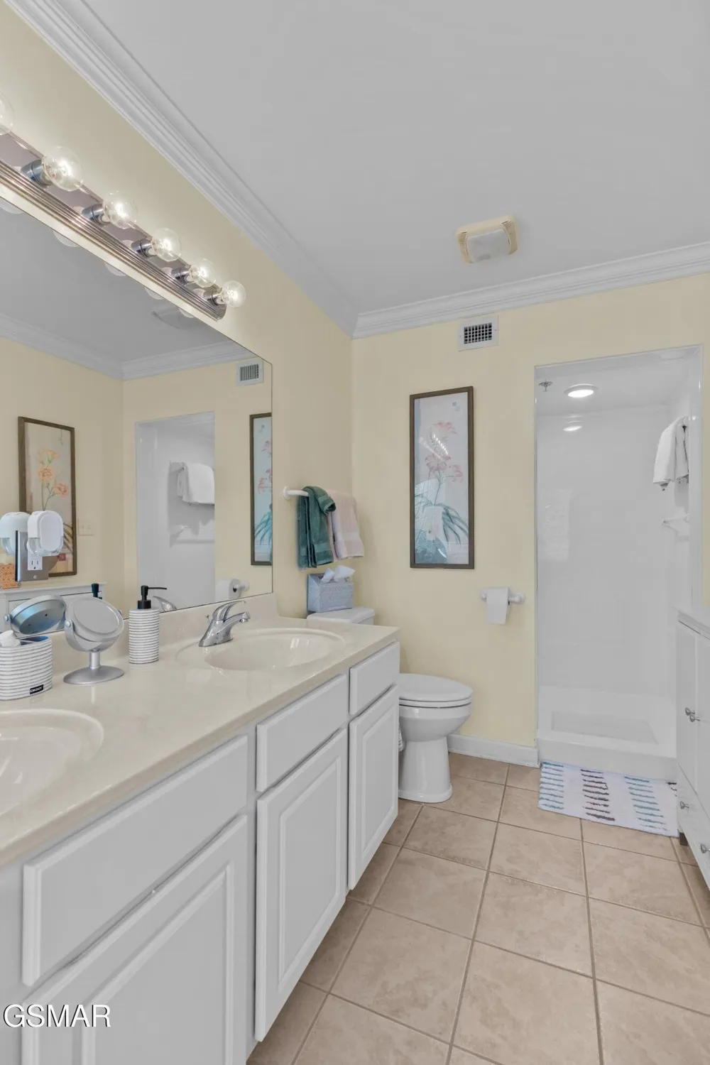 601 River Place Way #UNIT B101 Sevierville, TN 37862