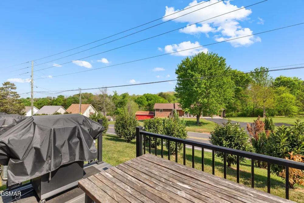 422 Fleeta Williams Way Sevierville, TN 37862