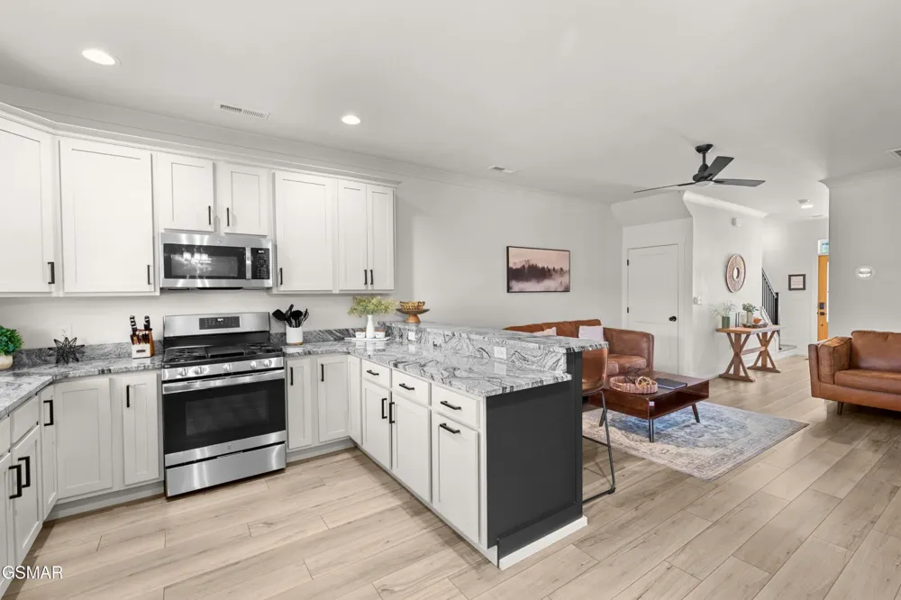 422 Fleeta Williams Way Sevierville, TN 37862