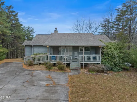 550 Sassafras Trail