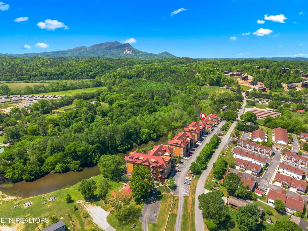 601 River Place Way #B101 Sevierville, TN 37862