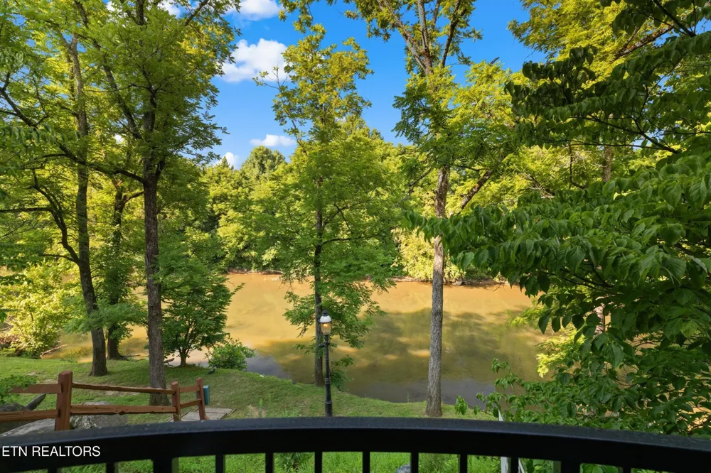 601 River Place Way #B101 Sevierville, TN 37862