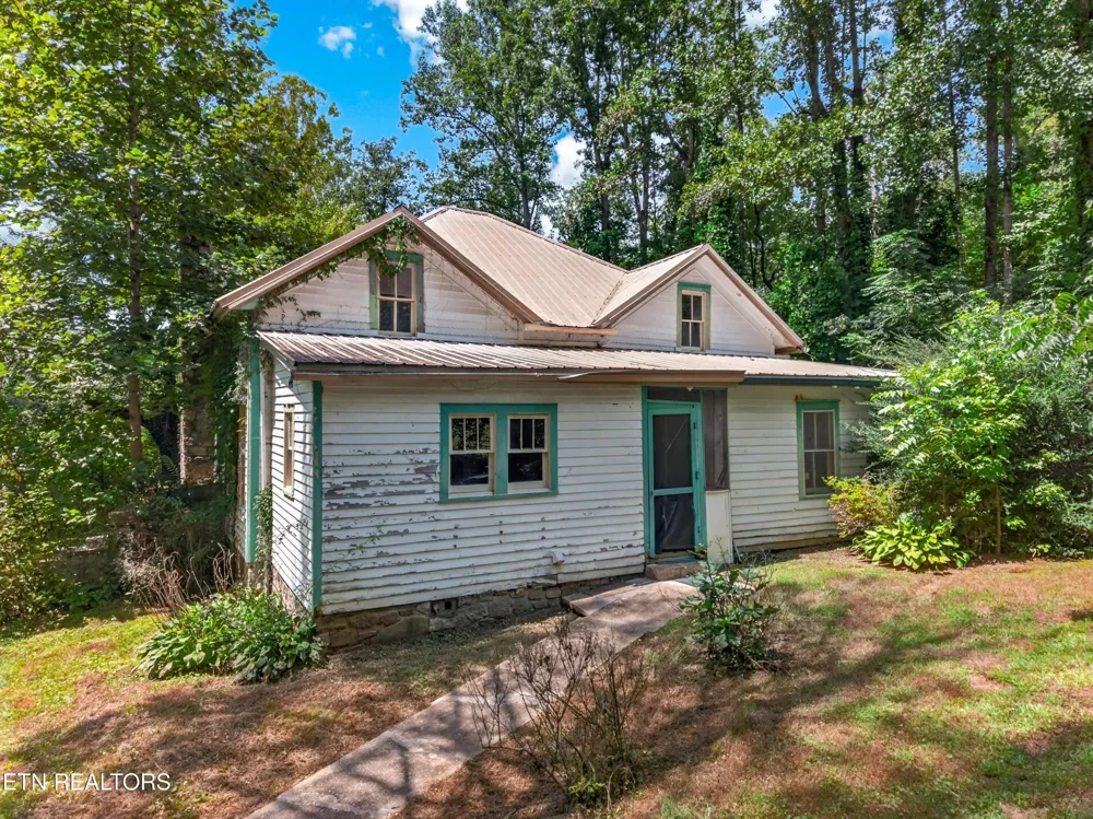 264 Beech Branch Rd Gatlinburg, TN 37738